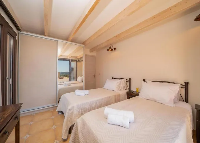 Villa Ostria Travliata