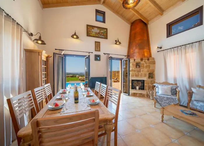 Ostria Villa Travliata